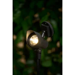 Stilfuld solcelle-spotlight med effektivt amorft solpanel, kraftig SMD LED og genopladeligt batteri � 13x8x28 cm