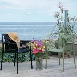 Stapelbar underhllsfri trdgrdsstol i UV-beskyddad PP-plast - Modell: Freddy - Vlj frg