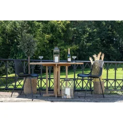 Stilren og stabelbar havestol i UV-resistent PP med robuste st�lben - Model: Branson - F�s i flere farver