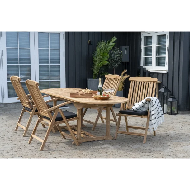 Bounty Teak Havebord med Udtr�k. Plads til 8-10 personer.  ( Stole medf�lger ikke ) 
