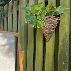 Vgkurv i flettet bananblade, med plastik indeni - Perfekt til planter!