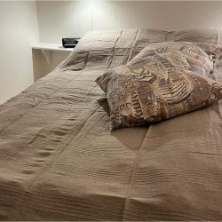 Bredygtigt og elegant sengetppe i 85% bomuld - Fs i flere varianter!