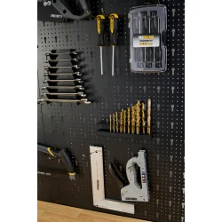 Arbejdsbord til garagen. PRAKTISK OG MODERNE ARBEJDSBORD TIL ALT DIT VRKTJ!!