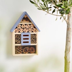 Forkl dine blomster med et bredygtigt insekthotel - vlg farve