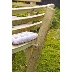 Rundt bnke st til 8 personer i nletr