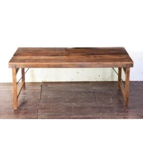 Bord i rustikt Indisk tr!!  i vintage tr - bordet har foldeben og mler: 130X60XH76CM. 