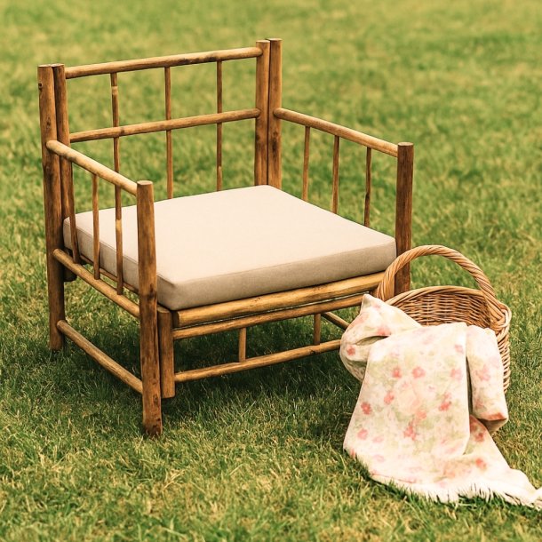 Rustik loungestol i bambus med naturgr hynde