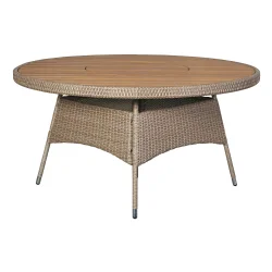 Vedligeholdelsesfrit havembelst med t havebord med drejeskive og 6 x Pisa stabelstole!