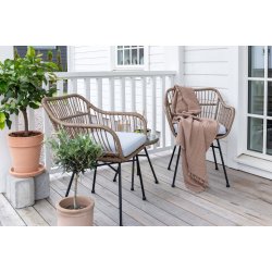 Vedligeholdelsesfrit cafest med bord og 2 stole inkl. all weather hynder - Vlg farve