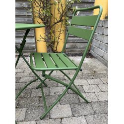 Charmerende cafest i stl - Bord + 2 stole. MODERNE CAFEST PERFEKT TIL ALTANEN!!! vlg farve