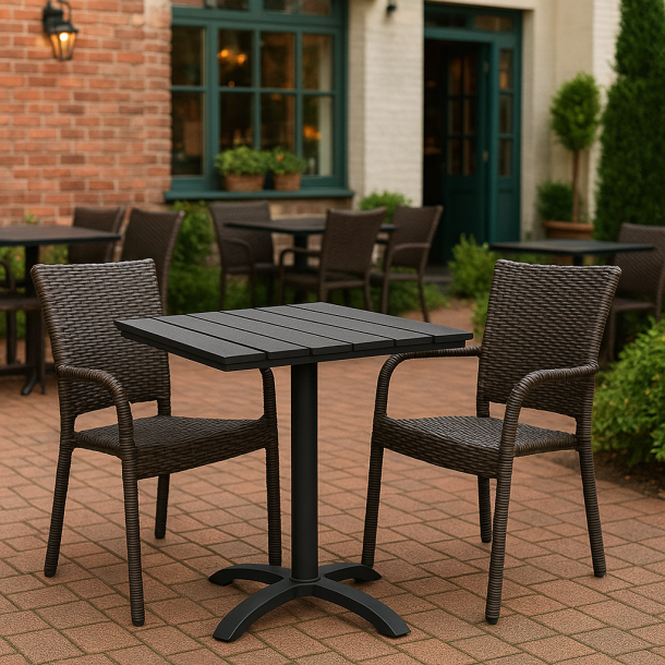 Vivi Caf�bord 70x70 cm. svart underh�llsfri