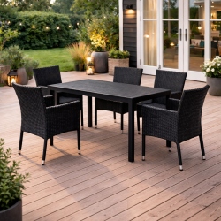 Svart underh�llsfritt tr�dg�rdsm�belset f�r 4 personer - med stapelbara stolar