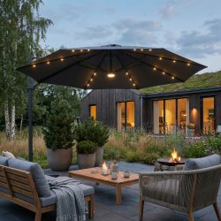 Runt h�ngande parasoll i svart �: 3,5 m - Modell: Torben