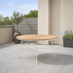 Ella bord  130 cm - Vedligeholdelsesfrit havebord med teaktrslook - plads til 6 personer!