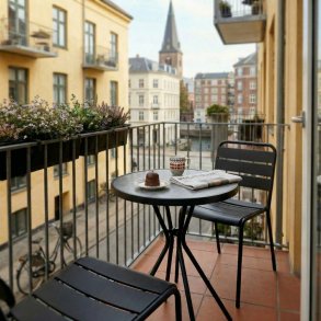 Esther cafebord i sort metal med vejrbestandig werzalitbordplade - �60 cm