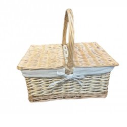 Charmerende picnickurv i narturligt pileflet - Rummelig og perfekt til skovturen!