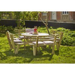 Rundt bnke st til 8 personer i nletr