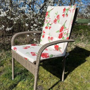 Hvidt blomster design - Universalhynde til stabelstole