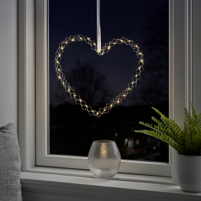 Elegant LED hjerteophng med timerfunktion - Diameter: 35 cm - Batteriboks