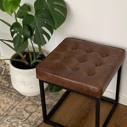 Stilren skammel/bnk i brun lder og jern - flere varianter!