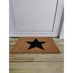 Drmtte med stjerne motiv af Kokos. Naturligt holdbar og forbliver pn.  Fs i flere strrelser