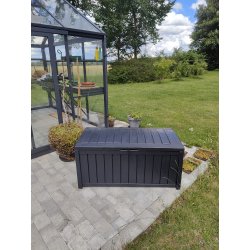 100% vandtt. Keter hyndeboks i rattan-look- Sort. Kan bruges som bnk.