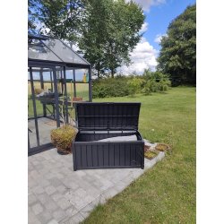 100% vandtt. Keter hyndeboks i rattan-look- Sort. Kan bruges som bnk.