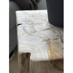 Skammel lavet af teak rod - Ubehandlet.  20 KG