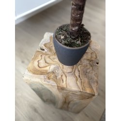 Skammel lavet af teak rod - Ubehandlet.  20 KG