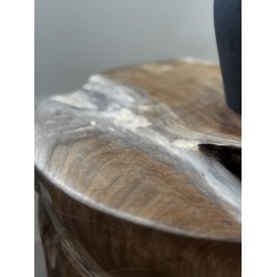 Teak Rod lavet til et sofa- , sidebord eller skammel. Hvert bord er unikt.  