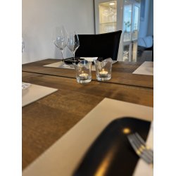 Dkkeserviet i klassisk rektangulr design - Fremstillet i PU hard lder - 30x45 cm - vlg farve