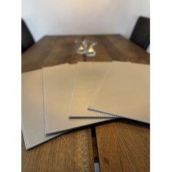 Dkkeserviet i klassisk rektangulr design - Fremstillet i PU hard lder - 30x45 cm - vlg farve