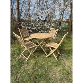 Bambusst med Bord og 4 Stole - Perfekt til Hygge og Elegance