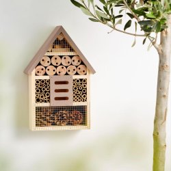 Forkl dine blomster med et bredygtigt insekthotel - vlg farve