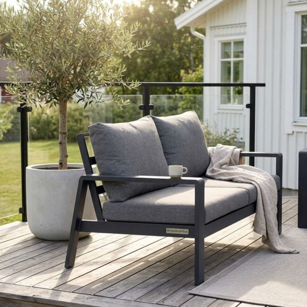 Kamelia Sofa | 2-personers loungesofa i aluminium med gr� all-weather hynder