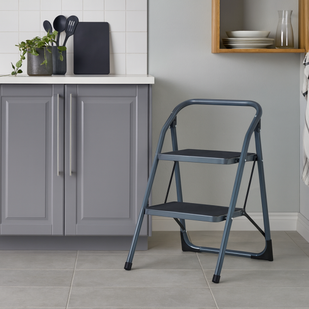 Sammenklappelig taburet med 2 trin - Max belastning 150 kg