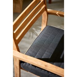 Gold teak stol. Let og elegant, men stadig meget robust. Model Rosenholm