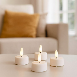 S�t med 4 stk. LED fyrfadslys - Med 3D flamme og remotefunktion!