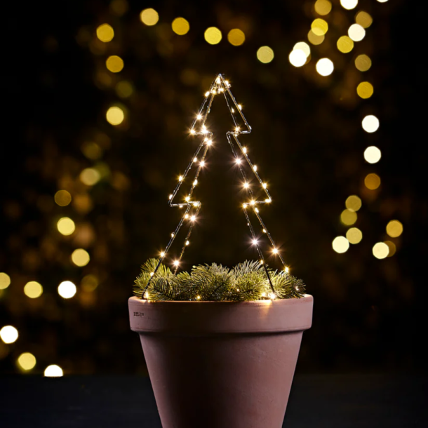 Elegant juletr i metal til bde inden- og udendrs brug. Med 70 LED - Hjde 35 cm