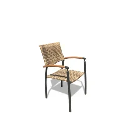 Oline havem�bels�t - Massivt Kronborg teakbord &amp; 4 stilrene og cappuccinofarvede Era stabelstole