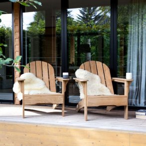 Amerikansk D�kstol i den bedste tr�kvalitet og finish.  Gold Teak. Model Adirondack