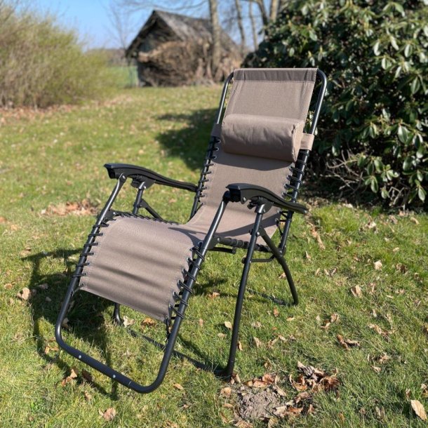 Let foldbar relax havestol med armln og indstillelig ryg - Model Rosa - vlg farve Valn&oslash;d