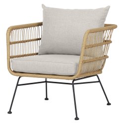 Luksus loungestol i lyst rattan - inkl. hynder. Model: Nina