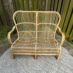 Trevlig loungesoffa till tv personer med hgt ryggstd - fltad bambu 