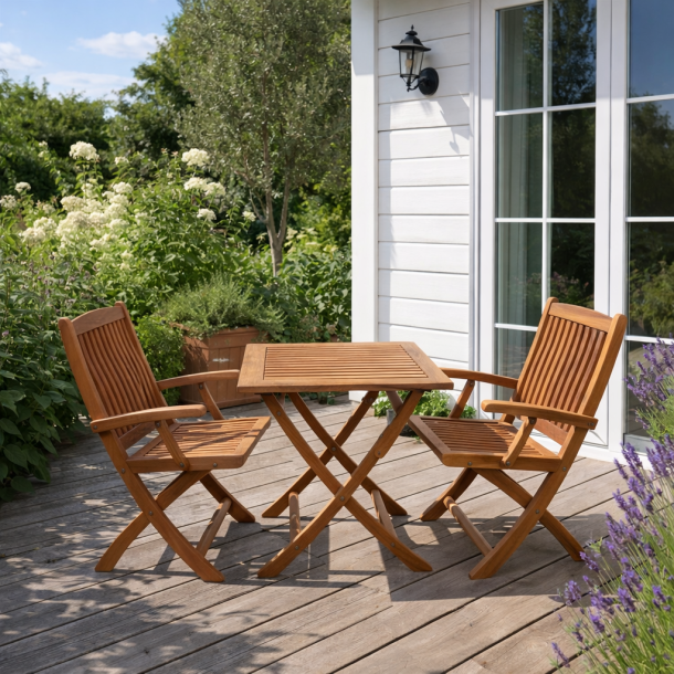 Cafes�t med 2 stk. arml�nsstole.  BOSTON GOLD TEAK