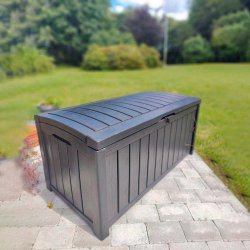 100% vandtt. Keter hyndeboks i rattan-look- Sort. Kan bruges som bnk.