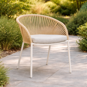 Moderne havestol i aluminium og rattanlook med komfortabel hynde � B57xD64xH76 cm