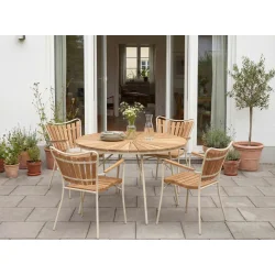 Ella Tr�dg�rdsbord Teak - �: 110 cm. V�lj f�rg p� ramen.