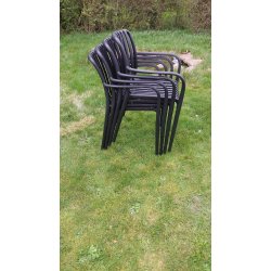 100% vedligeholdelsesfrit havest med 1 bord + 4 stole - Model: Lill/Diana