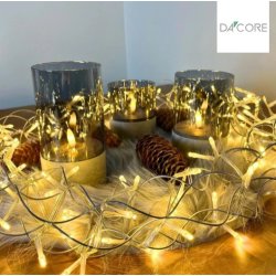 LED lyskrans i metal vlg mellem  30 og  50 cm. Super let at hnge op i vinduet.Kun Indendrs brug